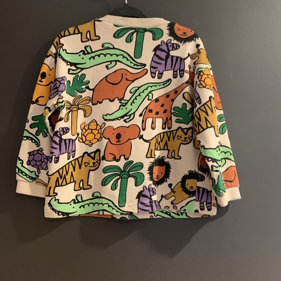 H&M sweatshirt animal print size 2T - Picture 3 of 3